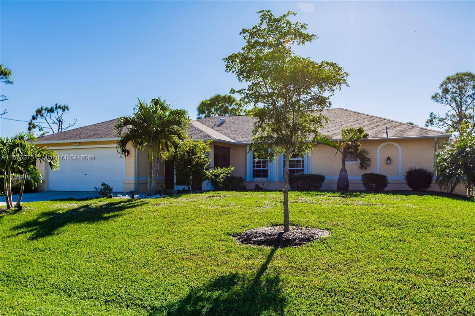 5225 Anchorage Dr, Cape Coral, Florida image 3