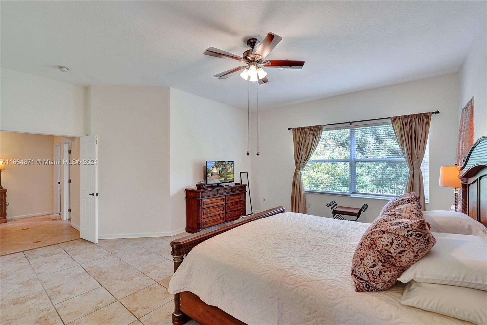 1520 SW 171st Ter, Pembroke Pines, Florida image 39