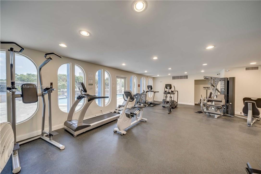 200 Diplomat Pkwy #631, Hallandale Beach, Florida image 36