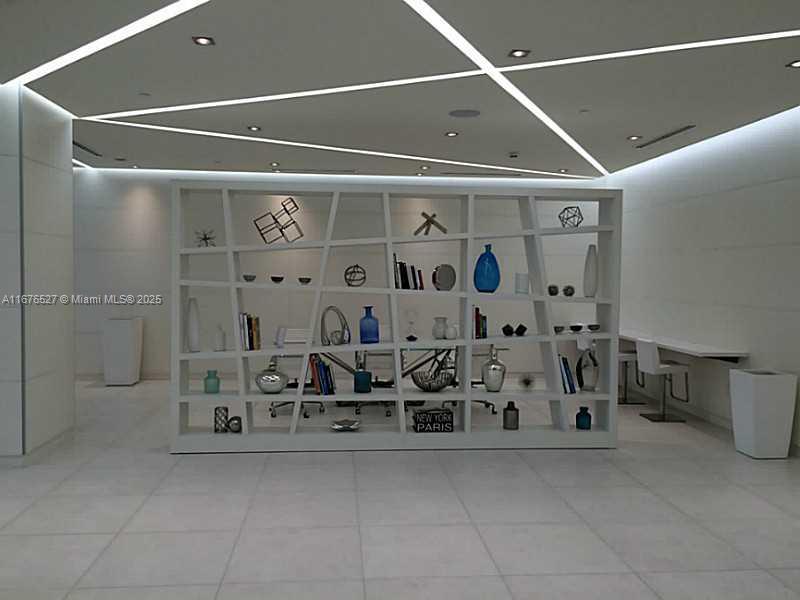 4250 Biscayne Blvd #1104, Miami FL 33137