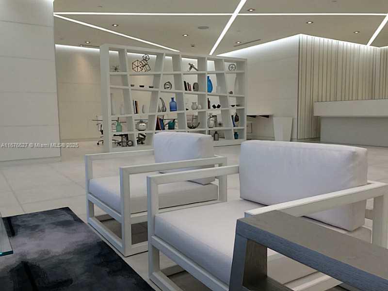 4250 Biscayne Blvd #1104, Miami FL 33137