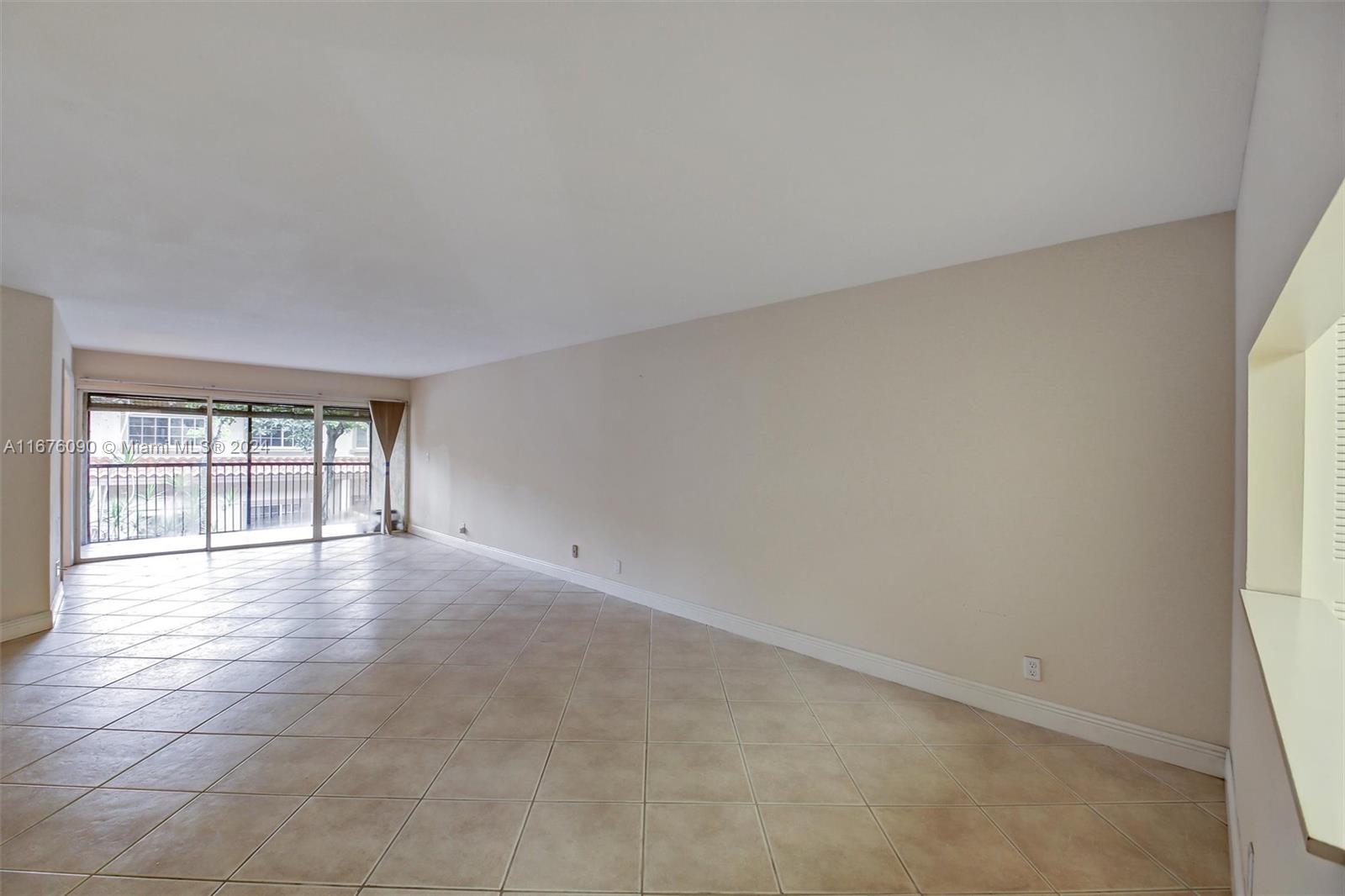 3043 Riverside Dr #222, Coral Springs, Florida image 3