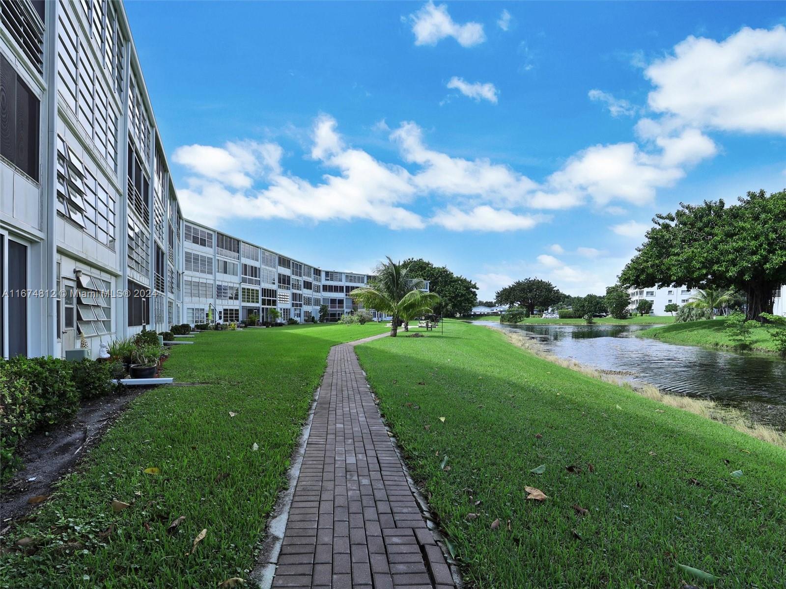 4087 Newport S #4087, Deerfield Beach, Florida image 20