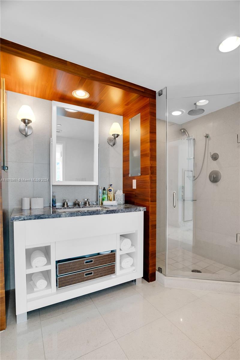 6801 Collins Ave #LPH12(Door 01/02), Miami Beach FL 33141
