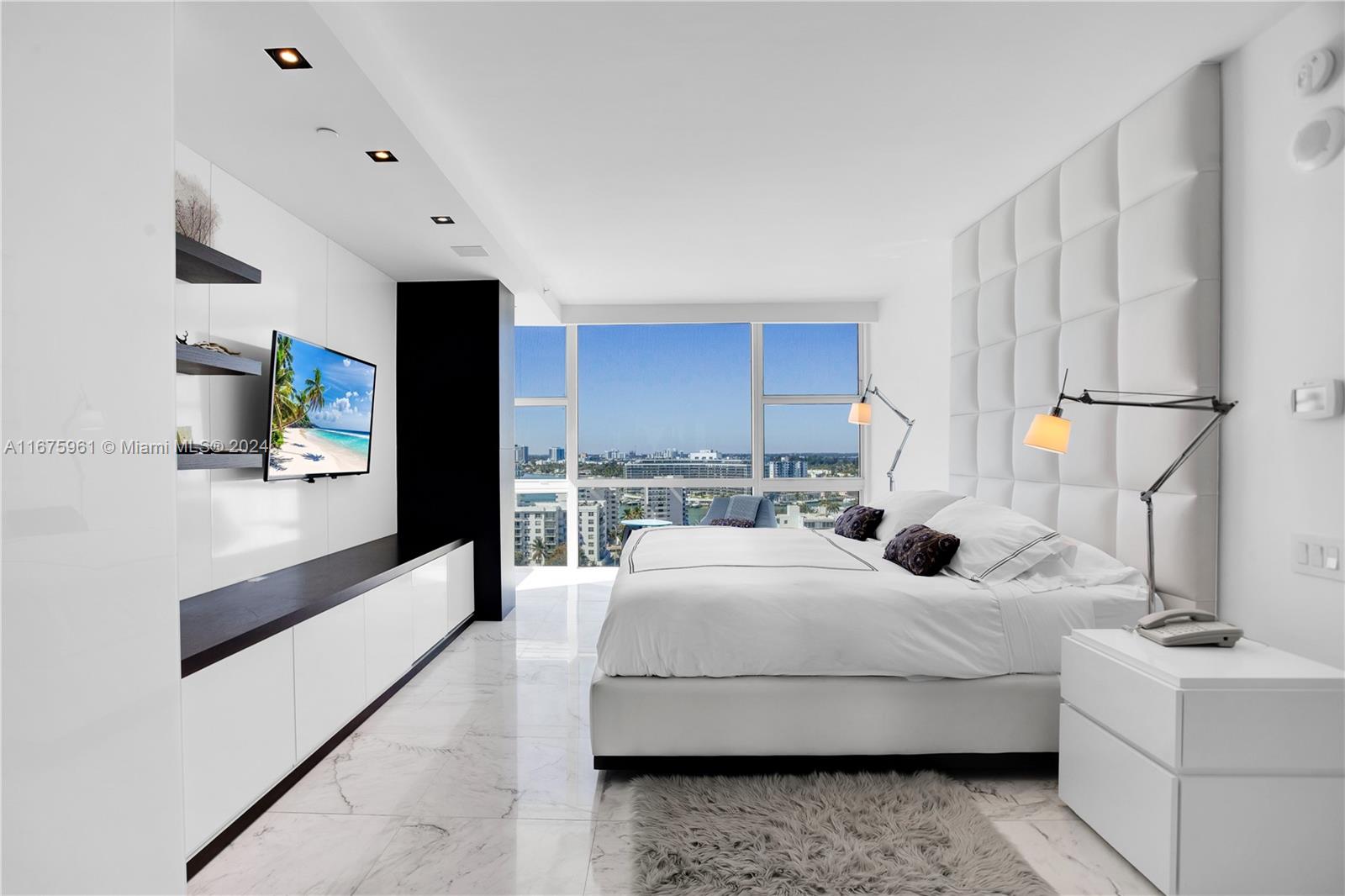 6801 Collins Ave #LPH12(Door 01/02), Miami Beach FL 33141