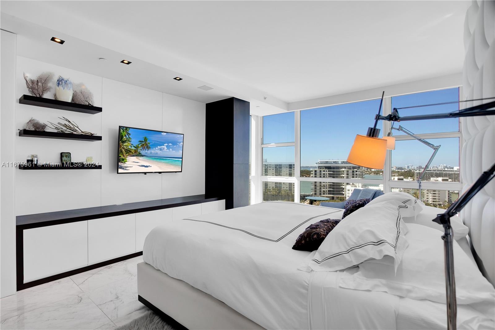 6801 Collins Ave #LPH12(Door 01/02), Miami Beach FL 33141