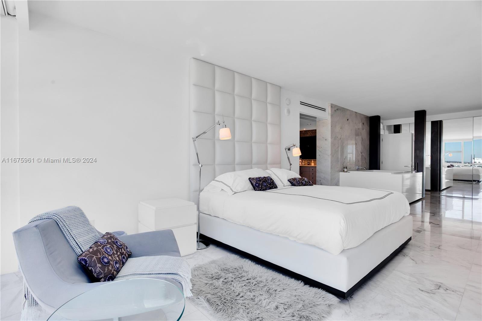 6801 Collins Ave #LPH12(Door 01/02), Miami Beach FL 33141