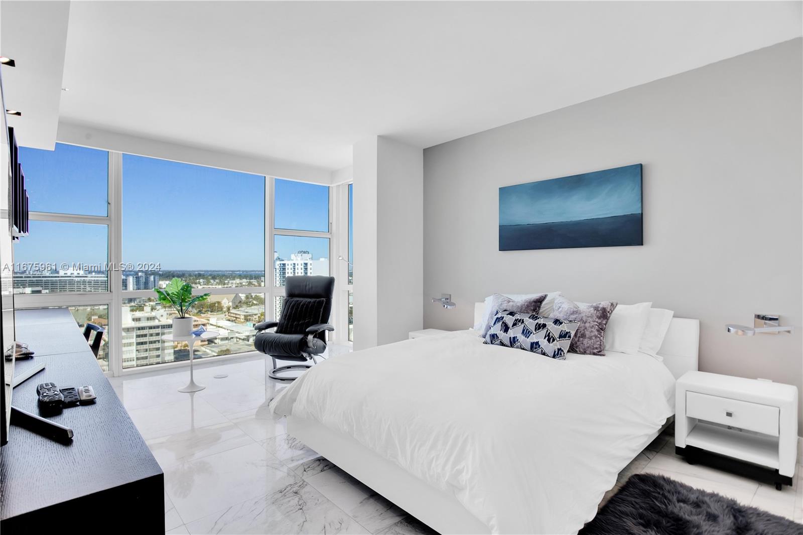 6801 Collins Ave #LPH12(Door 01/02), Miami Beach FL 33141