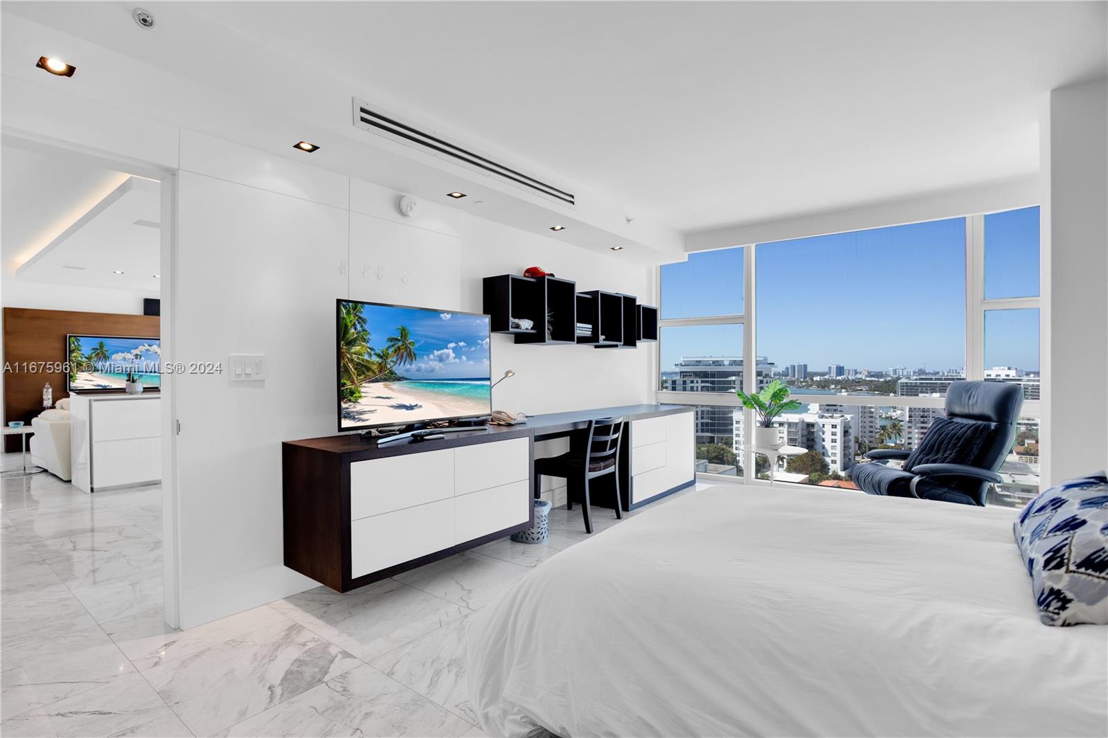 6801 Collins Ave #LPH12(Door 01/02), Miami Beach FL 33141
