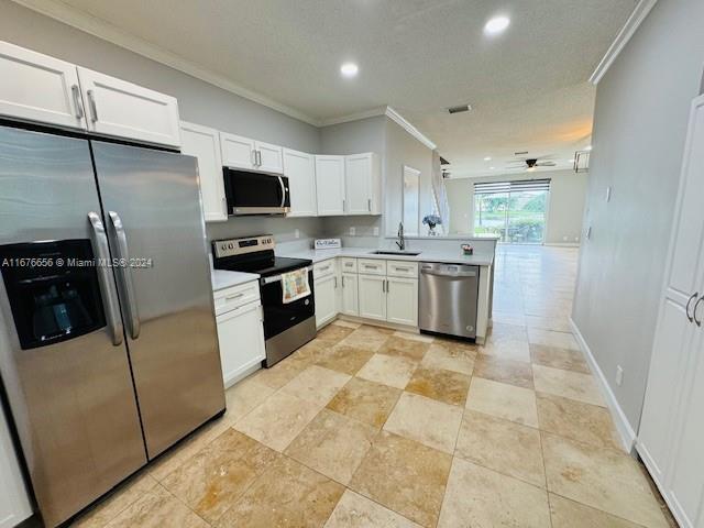 3780 San Simeon Cir, Weston, Florida image 6