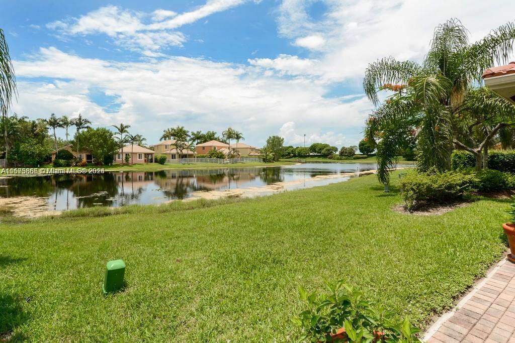 513 Live Oak Ln, Weston, Florida image 20