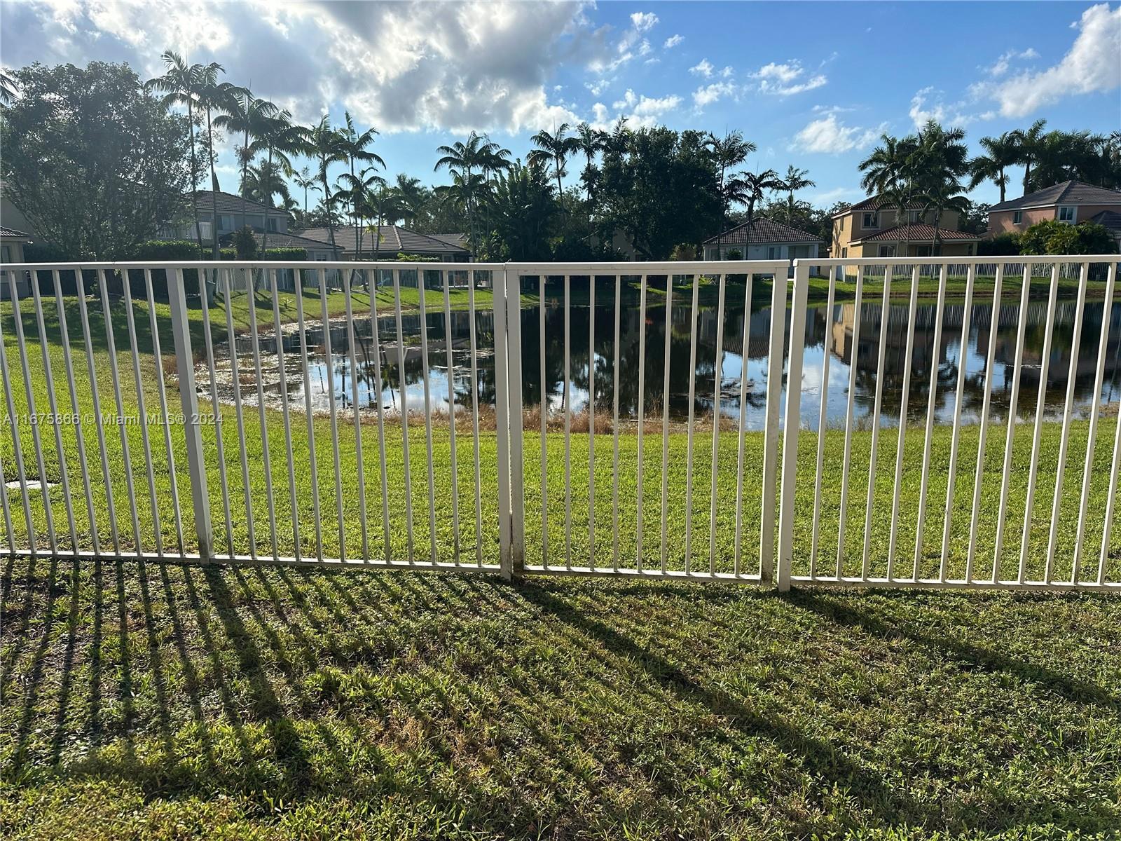 513 Live Oak Ln, Weston, Florida image 23