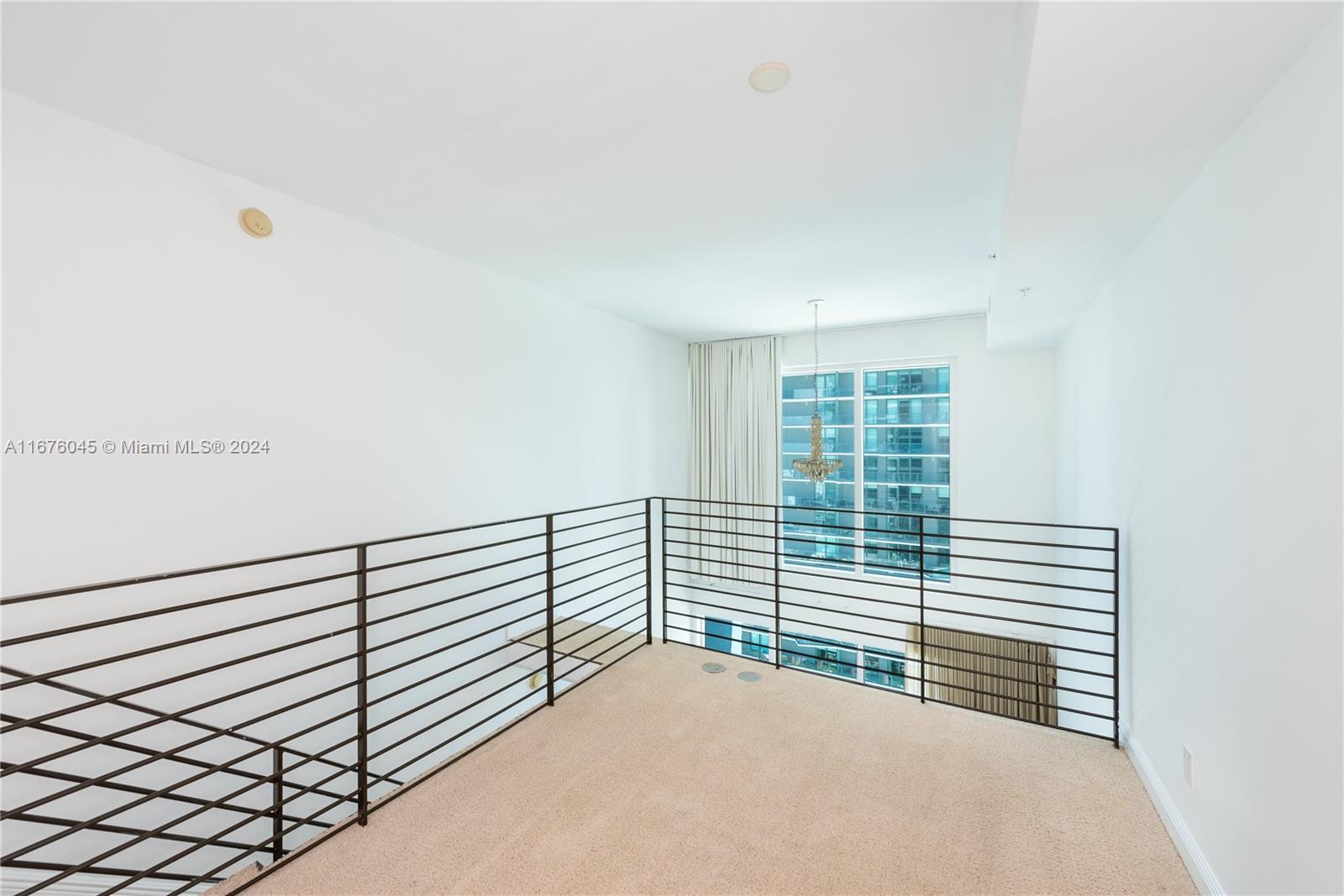 60 SW 13th St #1818, Miami FL 33130