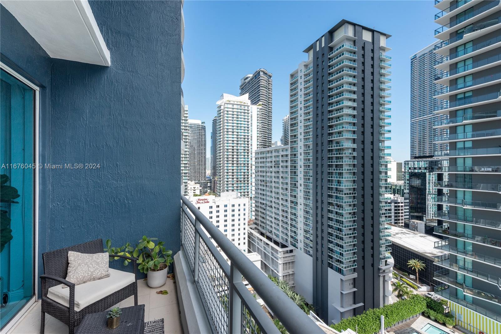60 SW 13th St #1818, Miami FL 33130