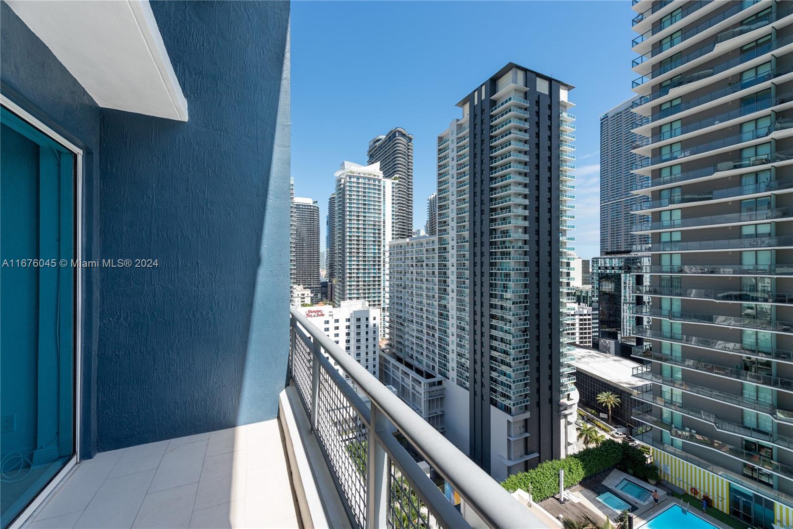 60 SW 13th St #1818, Miami FL 33130