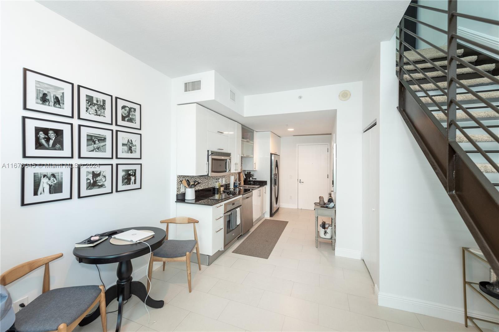 60 SW 13th St #1818, Miami FL 33130