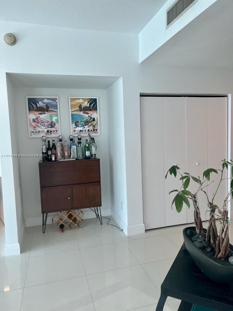 60 SW 13th St #1424, Miami FL 33130