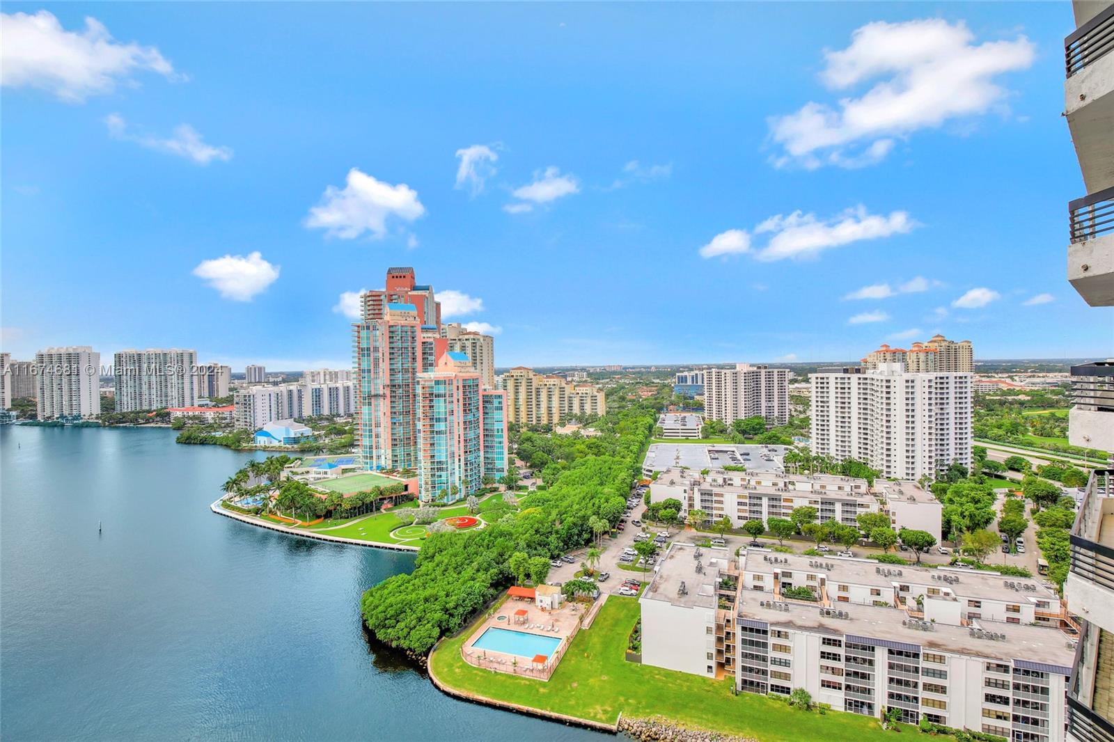 3530 Mystic Pointe Dr #2504, Aventura, Florida image 20