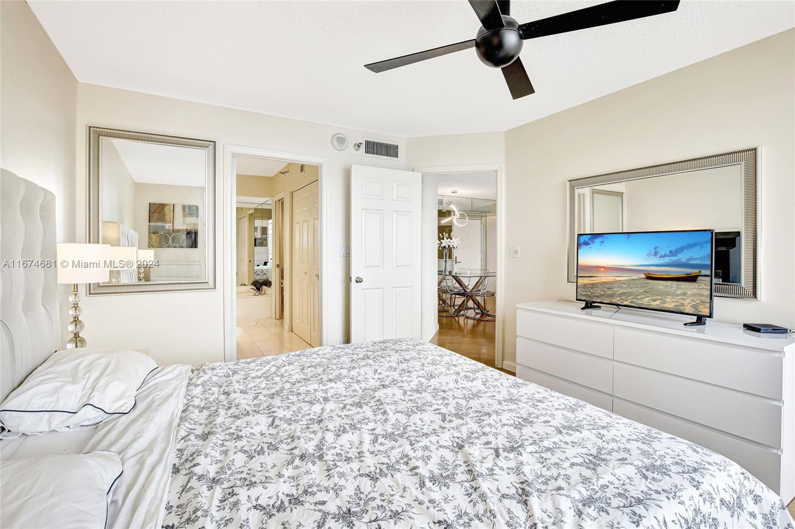 3530 Mystic Pointe Dr #2504, Aventura FL 33180