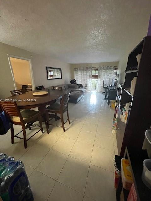 230 Lakeview Dr #106, Weston, Florida image 5