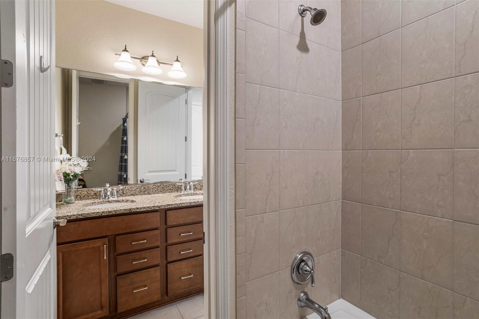 4705 Eucalyptus Dr #4705, Hollywood, Florida image 32