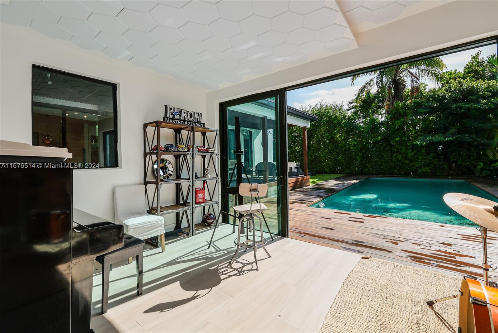 4353 Alton Road, Miami Beach, Florida image 7