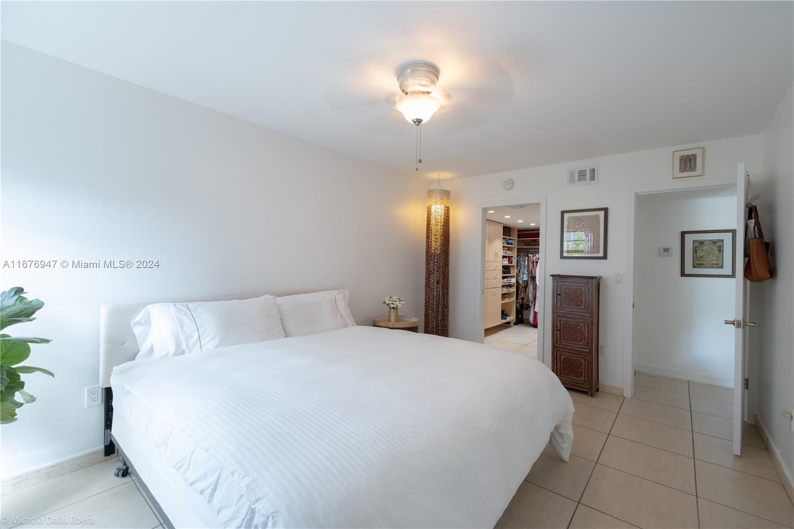 575 Crandon Blvd #306, Key Biscayne, Florida image 8