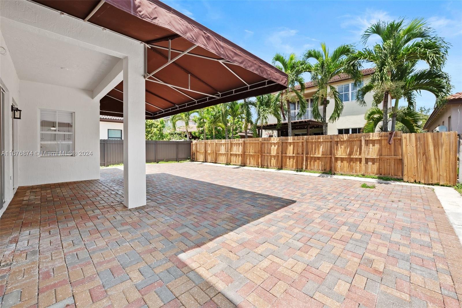 8851 NW 181st St, Hialeah, Florida image 25