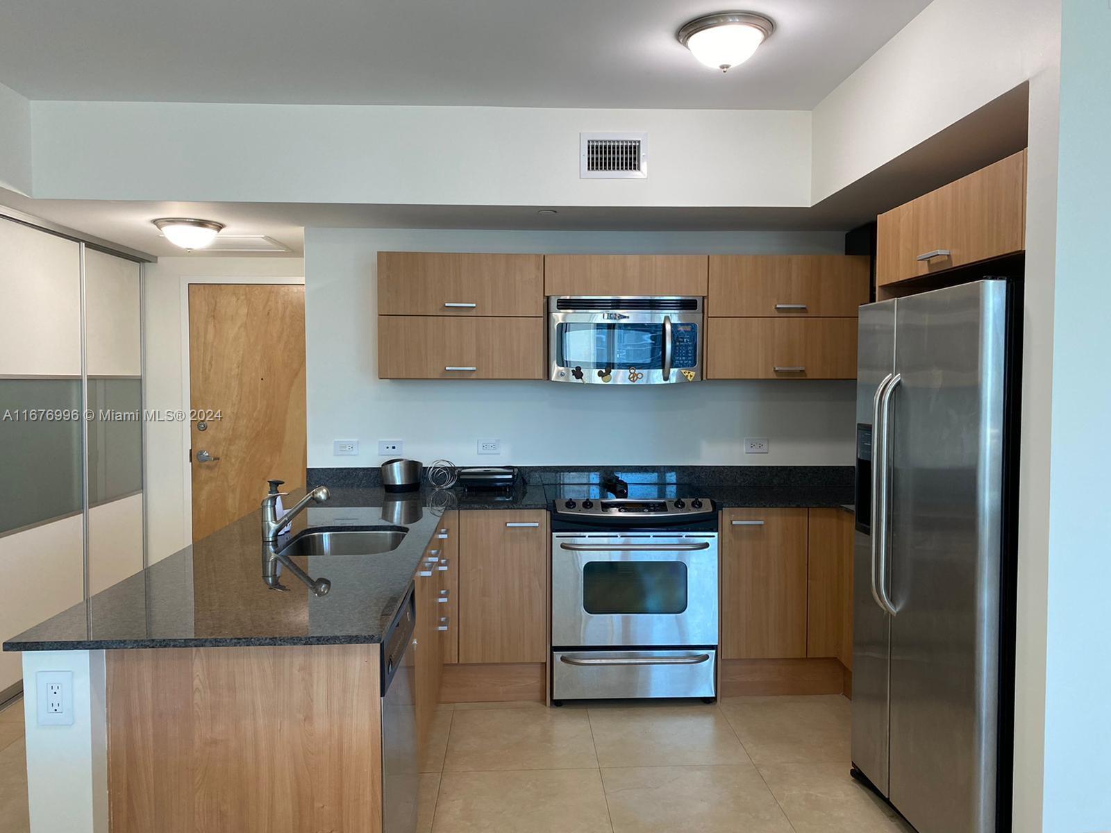 350 S Miami Ave #3706, Miami FL 33130