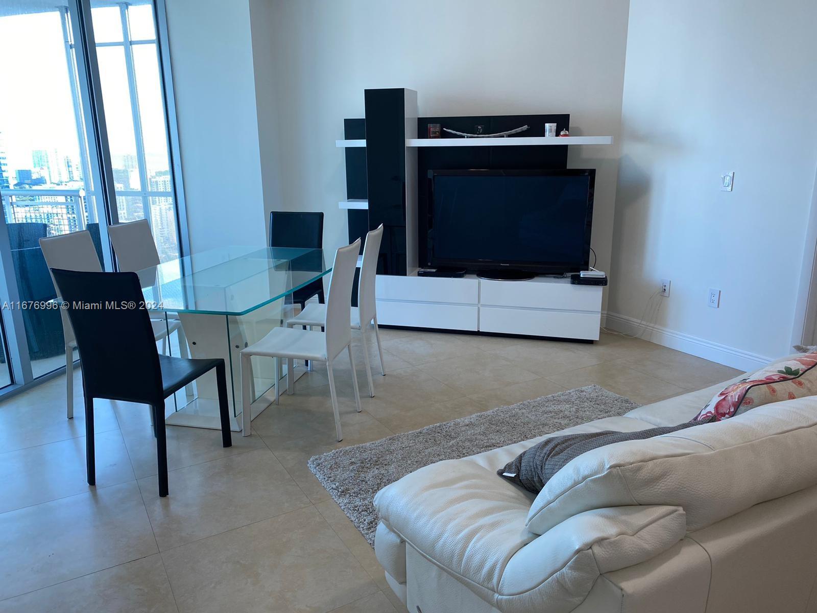 350 S Miami Ave #3706, Miami FL 33130