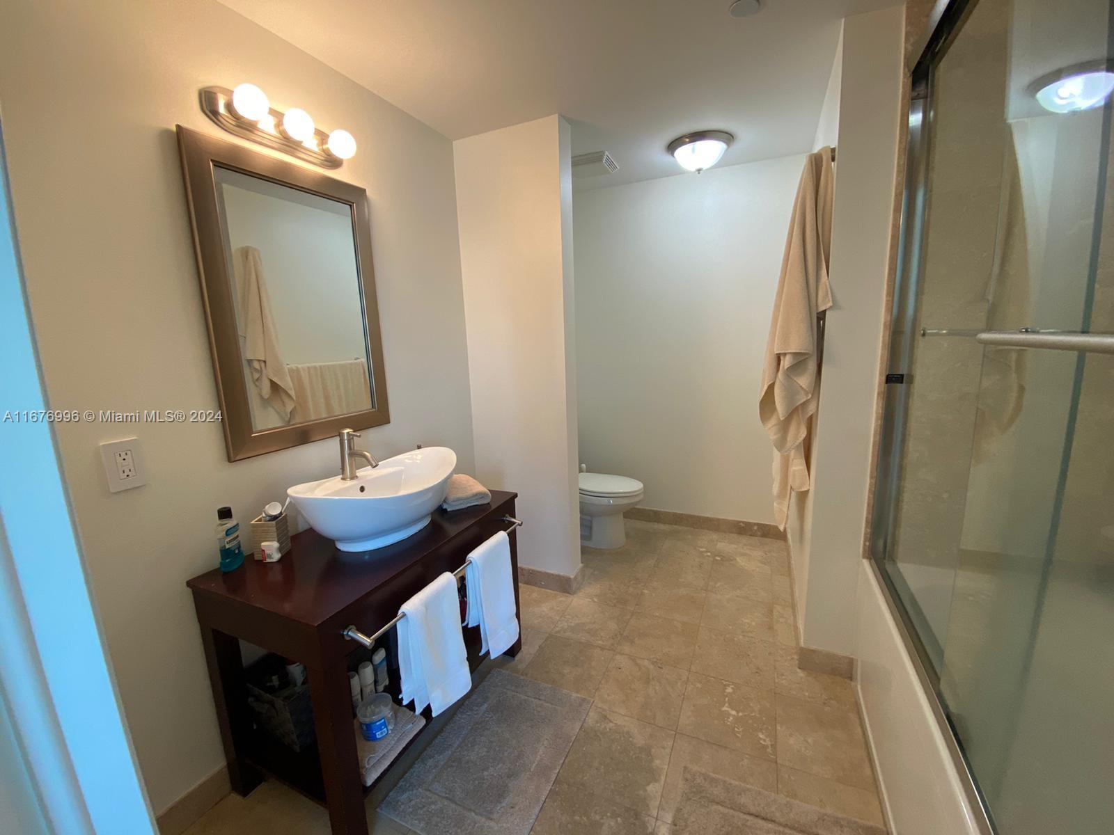 350 S Miami Ave #3706, Miami FL 33130