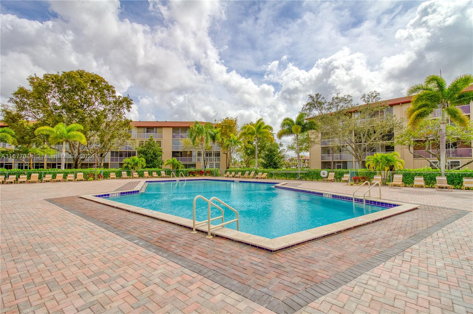 850 SW 133rd Ter #213B, Pembroke Pines, Florida image 22