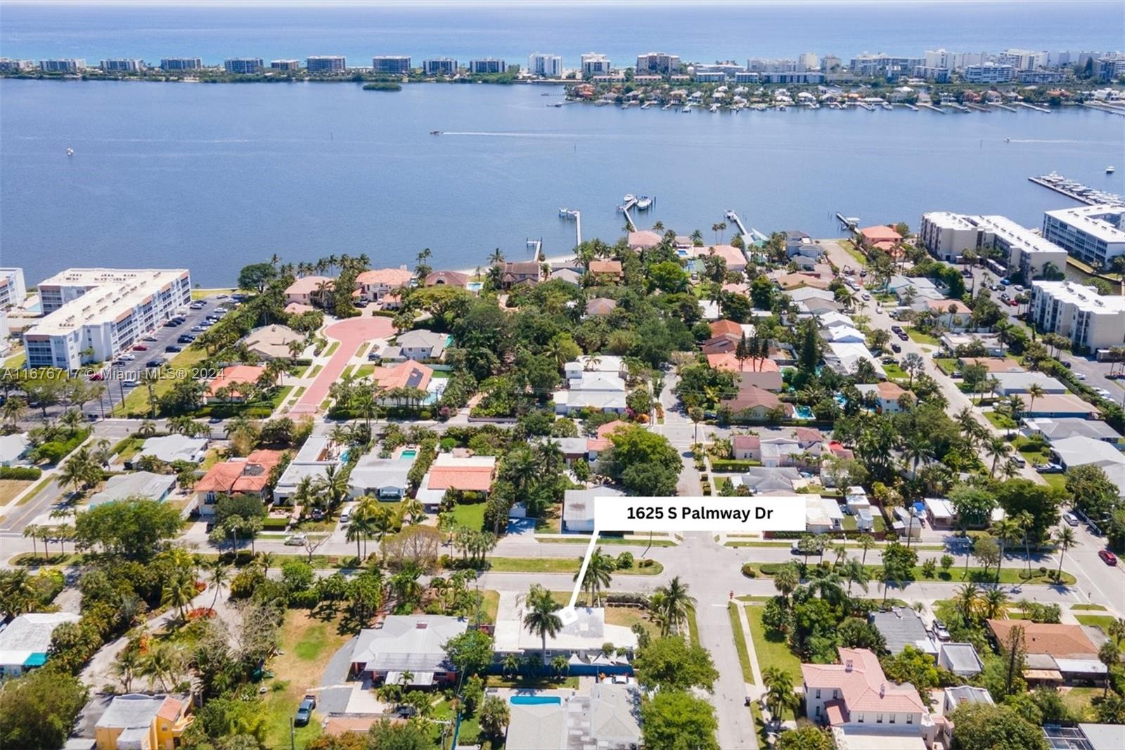 1625 S Palmway, Lake Worth, Florida image 8