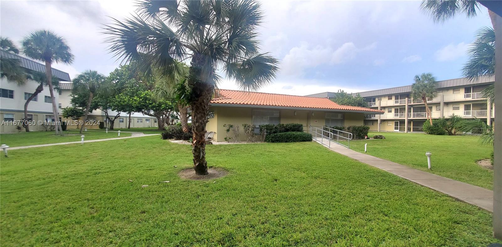 250 Layne Blvd #106, Hallandale Beach, Florida image 12