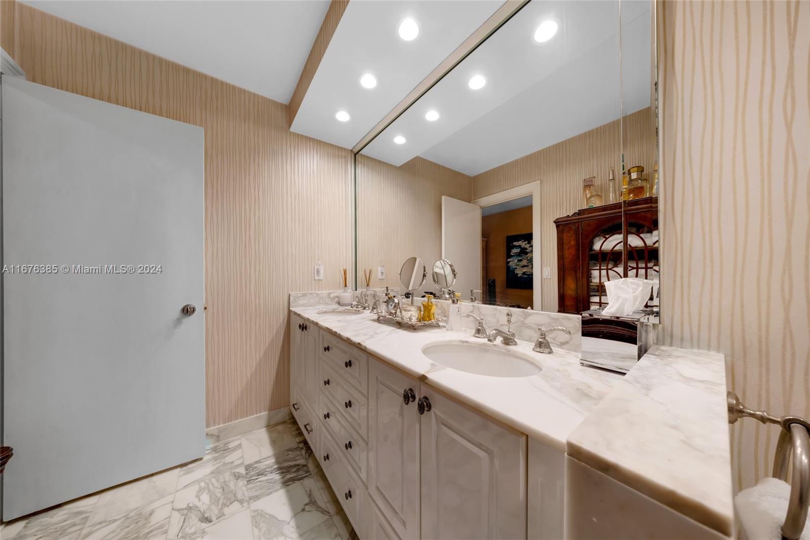 9801 Collins Ave #8Z, Bal Harbour, Florida image 25