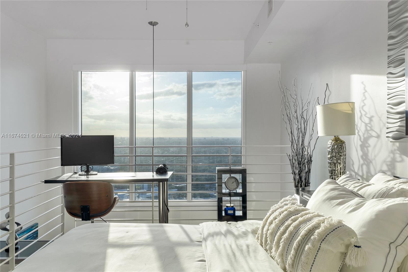 60 SW 13th St #3211, Miami FL 33130