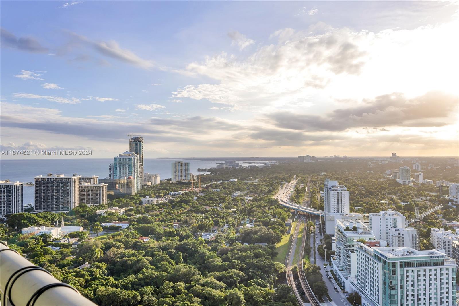 60 SW 13th St #3211, Miami FL 33130