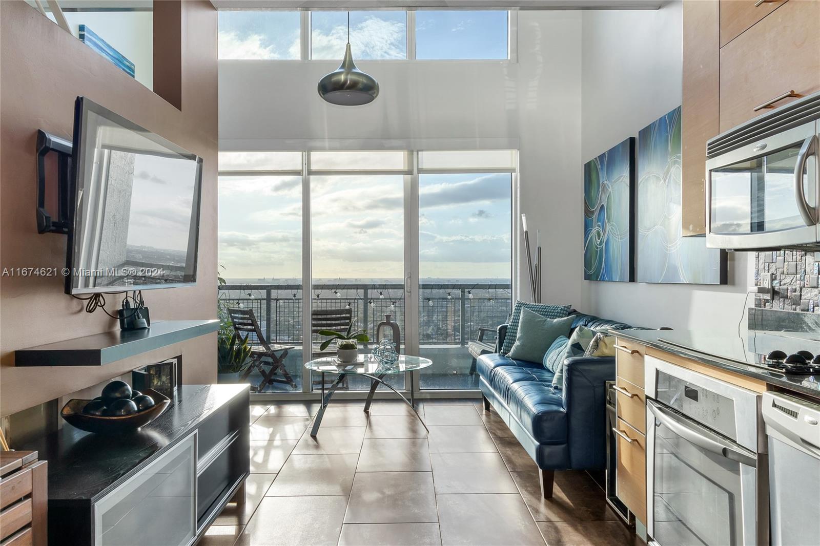60 SW 13th St #3211, Miami FL 33130