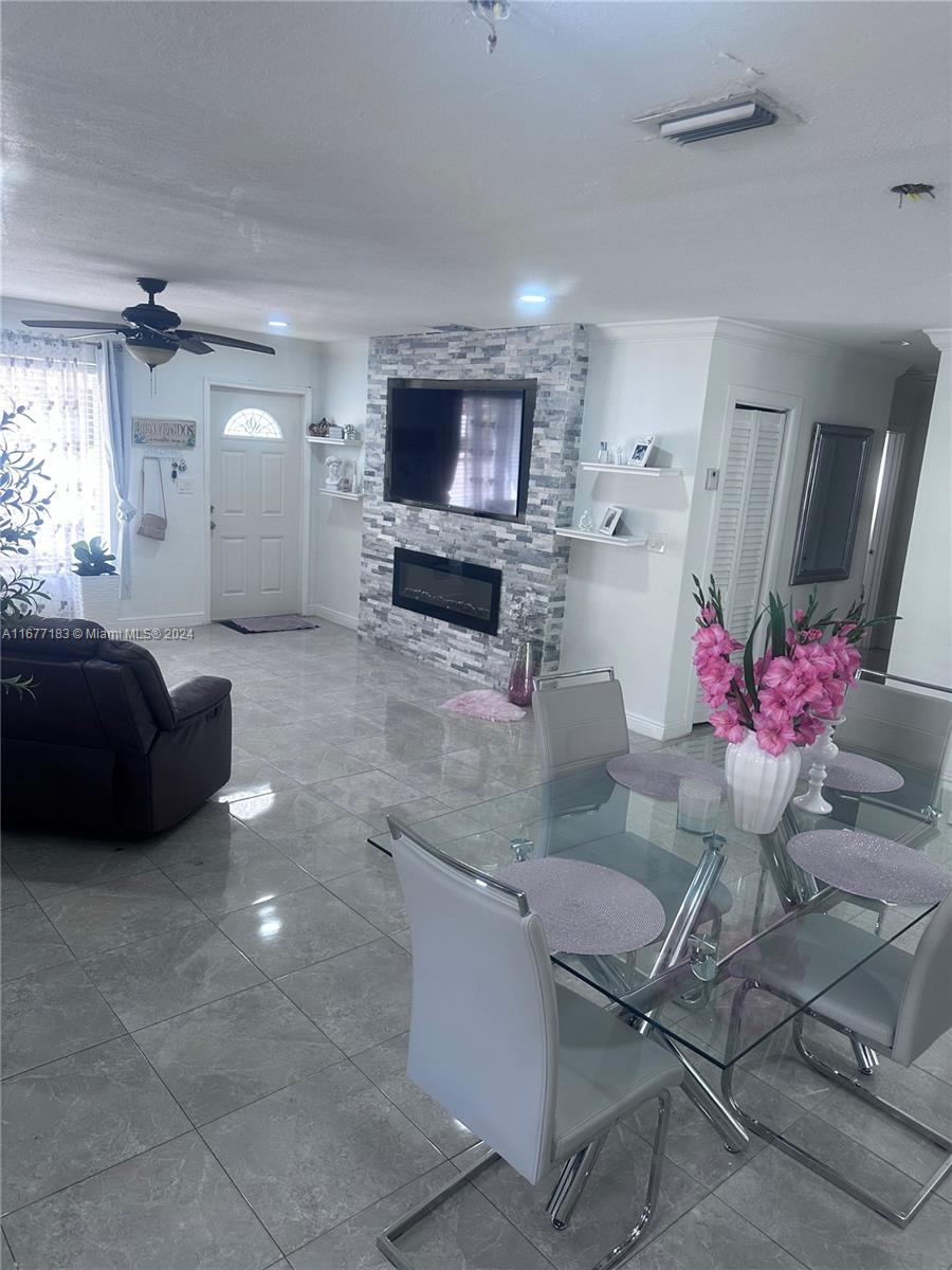 17830 NW 47th Ave, Miami Gardens, Florida image 5