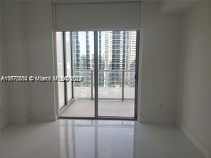 1300 Brickell Bay Dr #2801, Miami FL 33131
