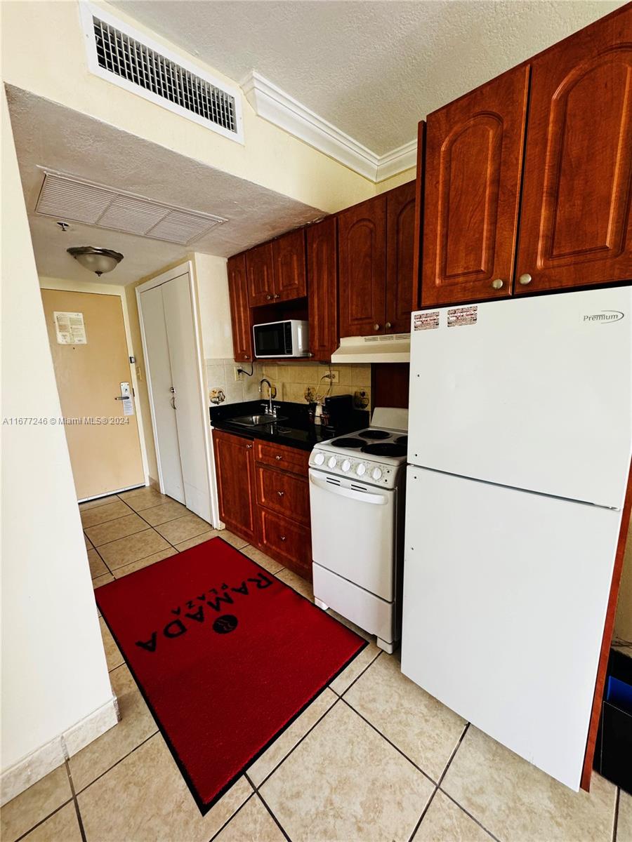 19201 Collins Ave #737, Sunny Isles Beach, Florida image 6