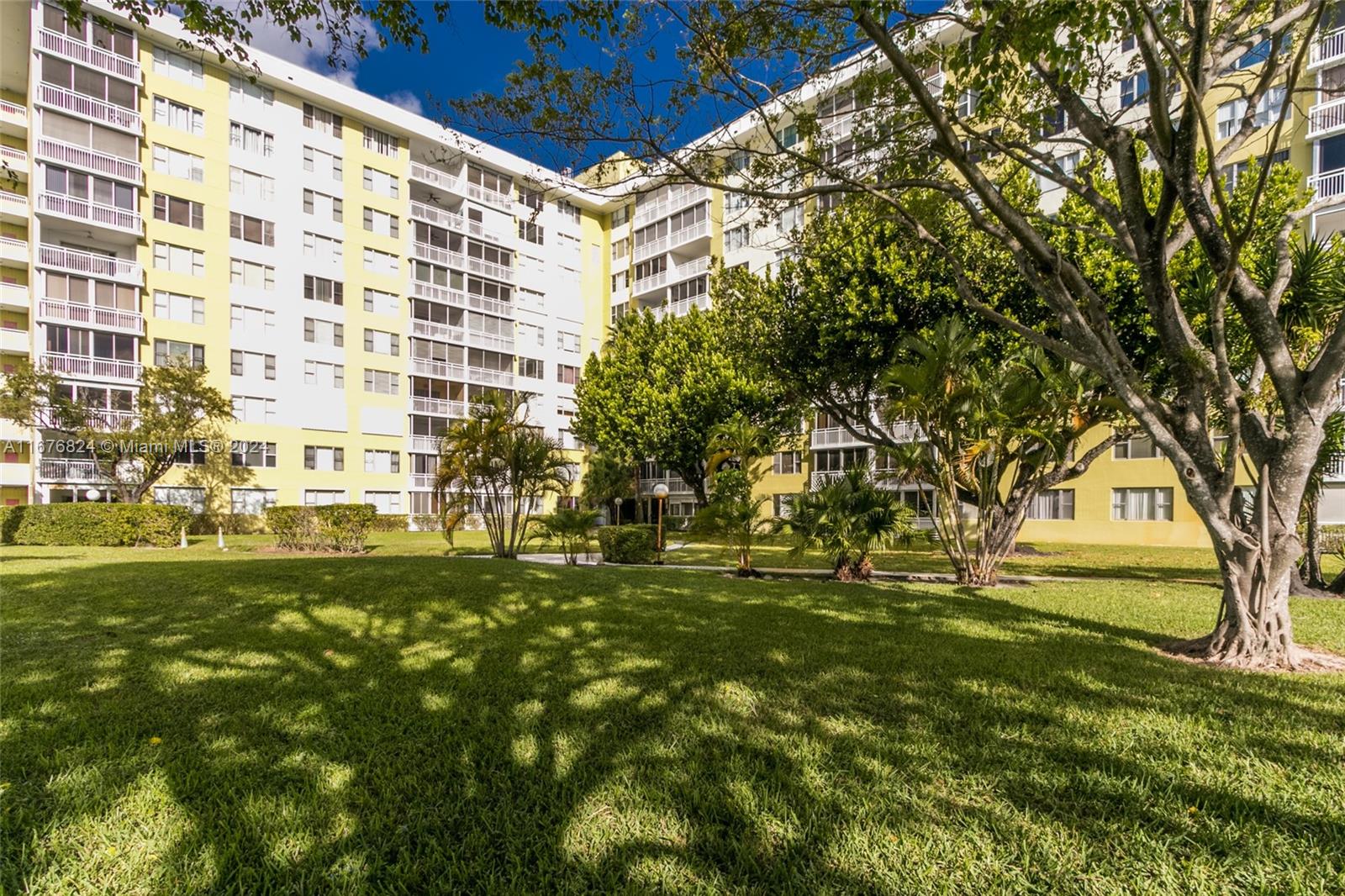 4400 Hillcrest Dr #808A, Hollywood, Florida image 17