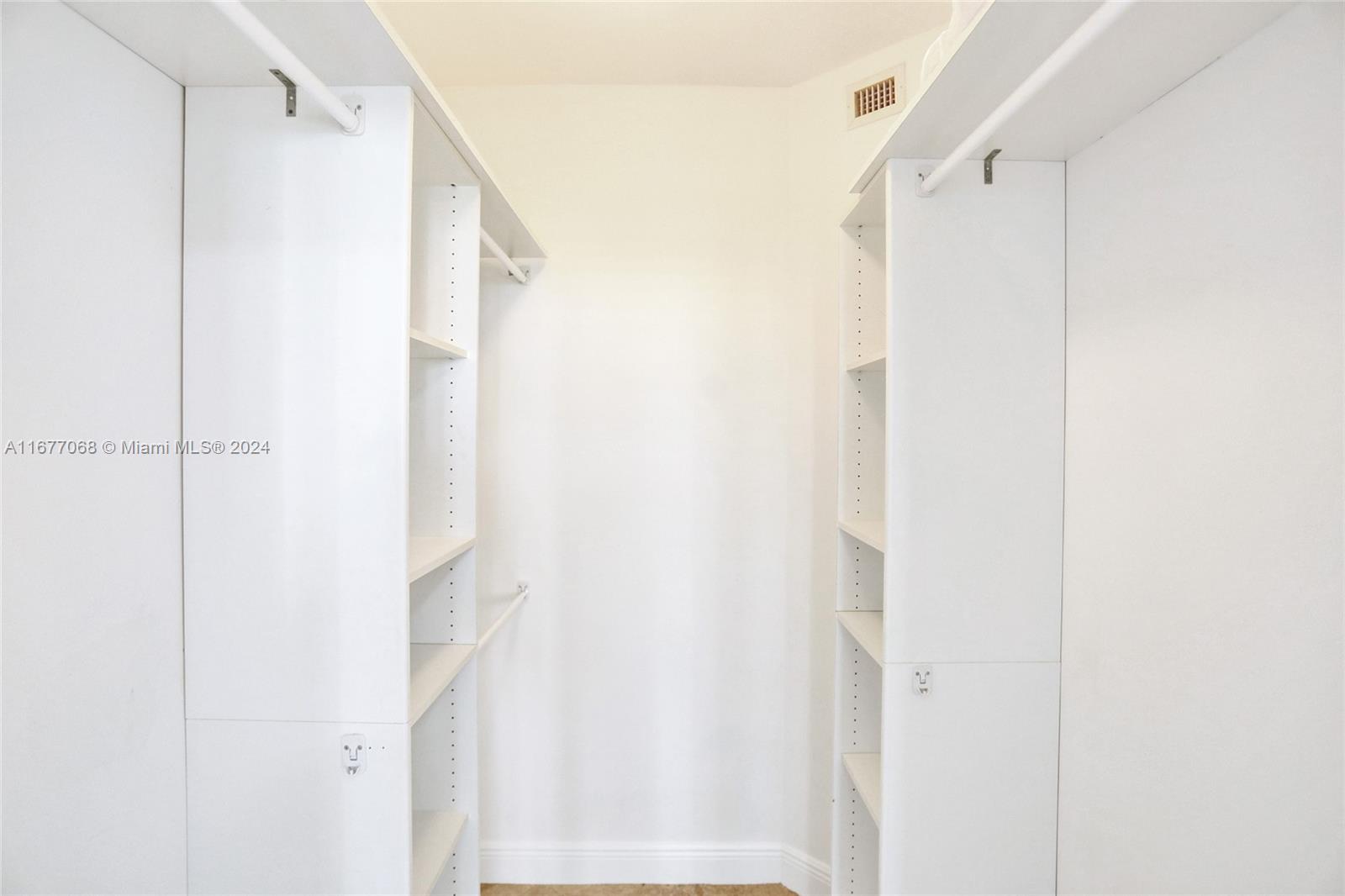 20000 E Country Club Dr #616, Aventura, Florida image 24