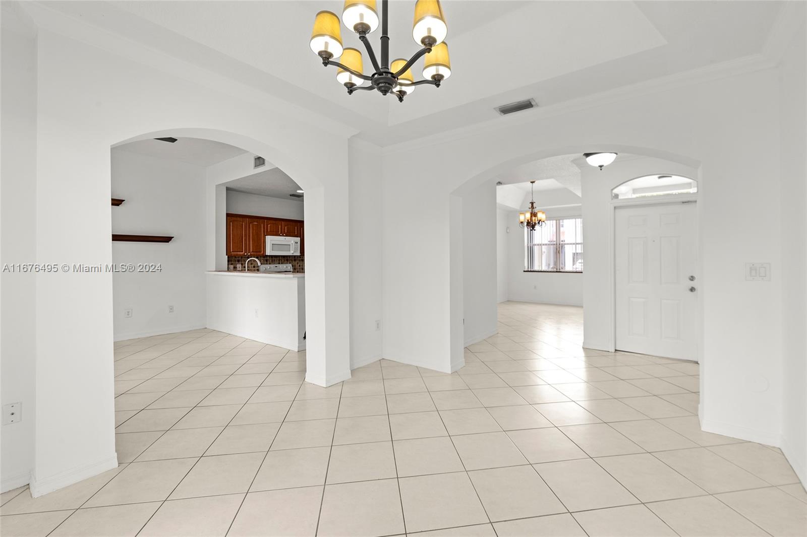 8373 NW 144th Ter, Miami Lakes, Florida image 3