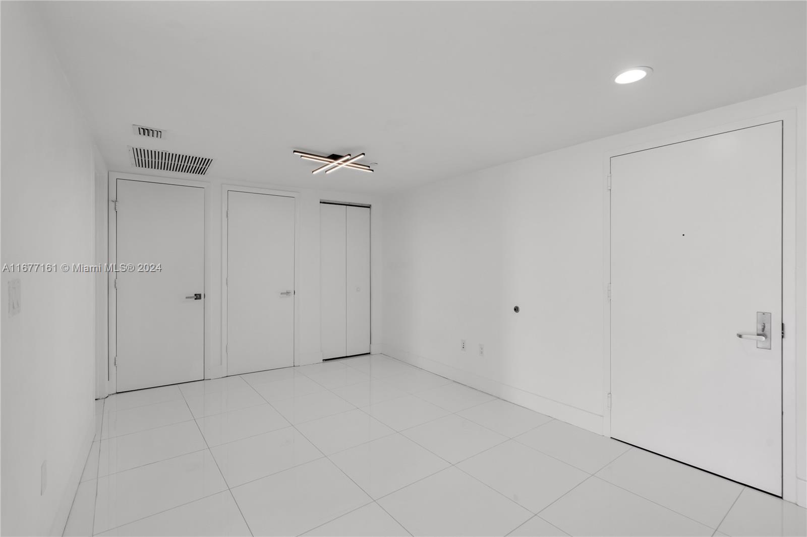 495 Brickell Ave #BAY607, Miami FL 33131