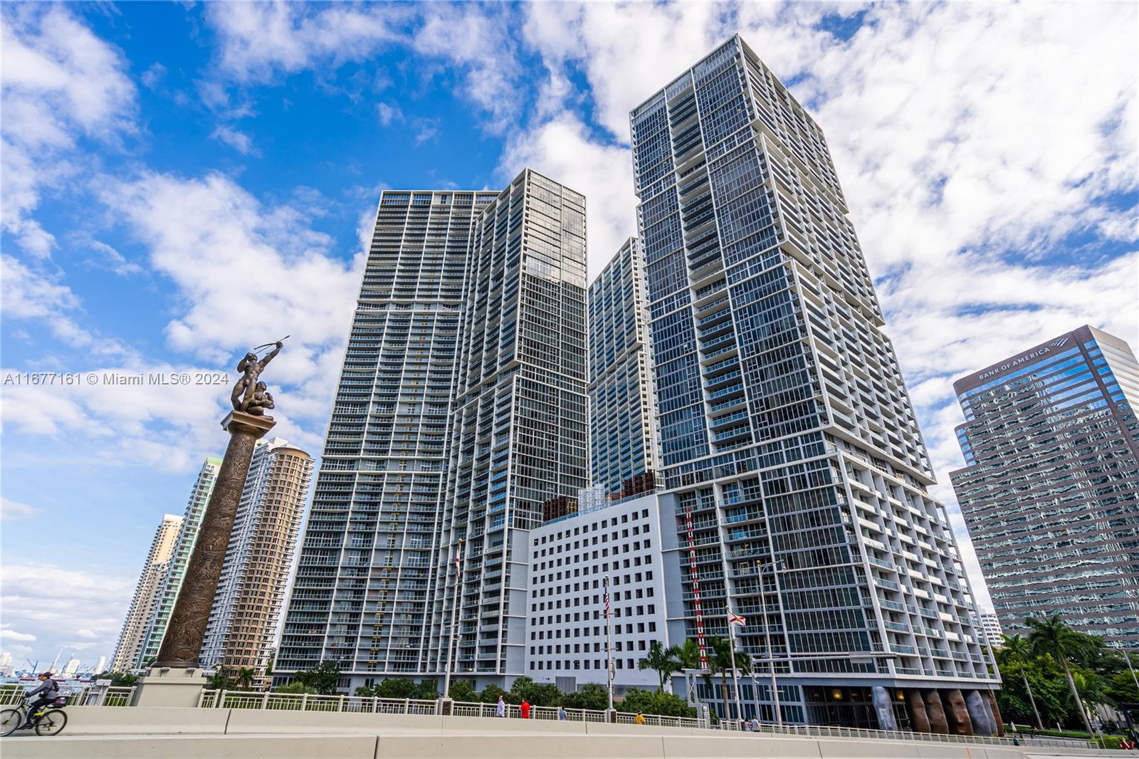 495 Brickell Ave #BAY607, Miami FL 33131