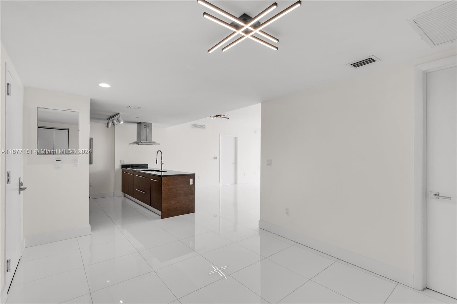 495 Brickell Ave #BAY607, Miami FL 33131