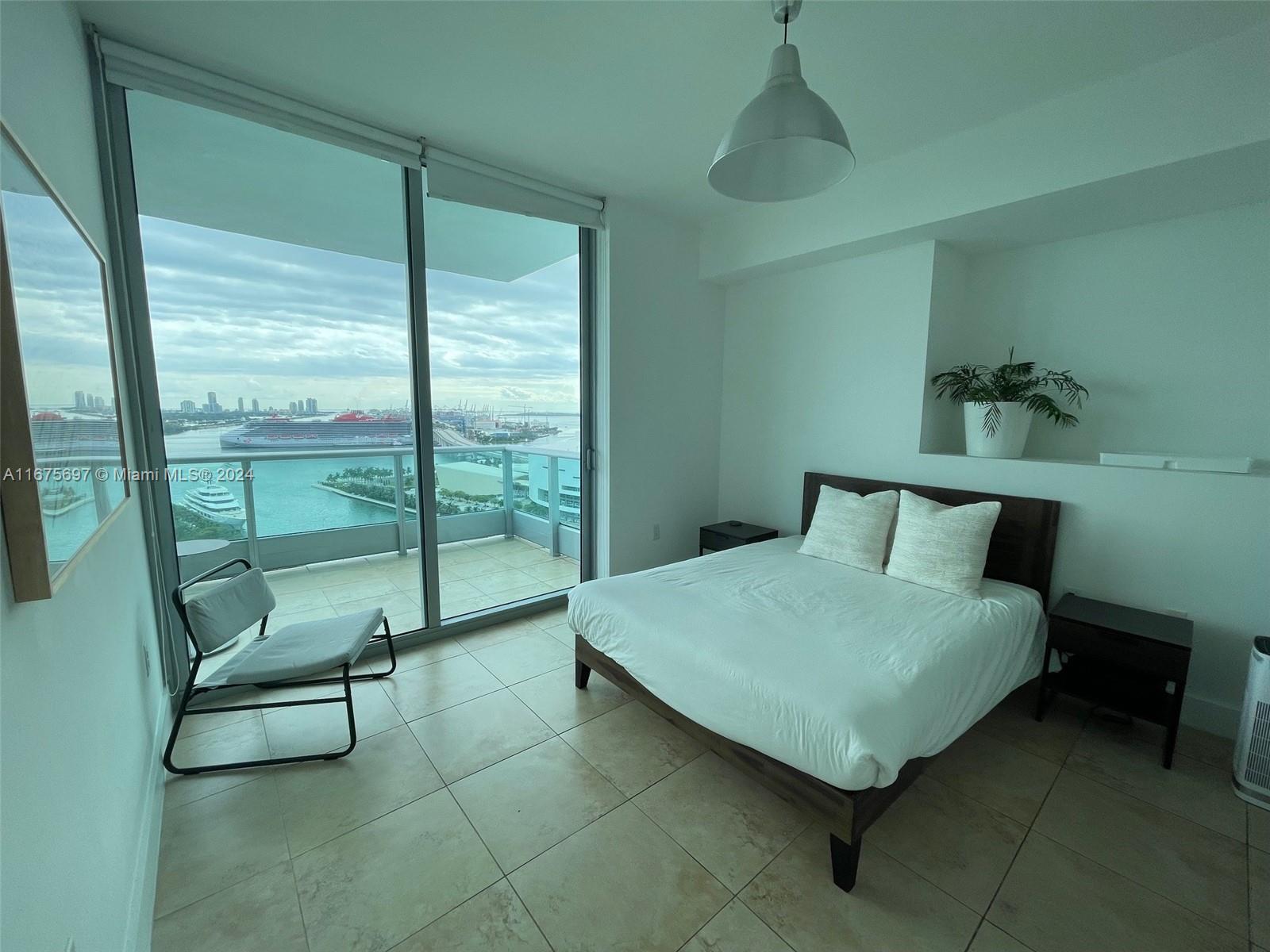 900 Biscayne Blvd #2304, Miami FL 33132