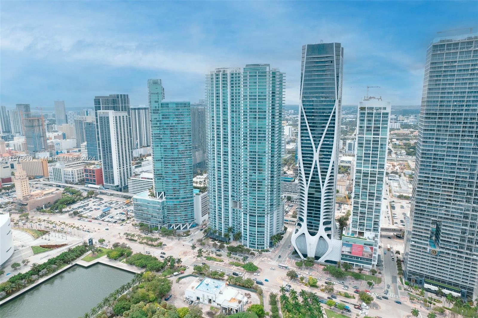 900 Biscayne Blvd #2304, Miami FL 33132
