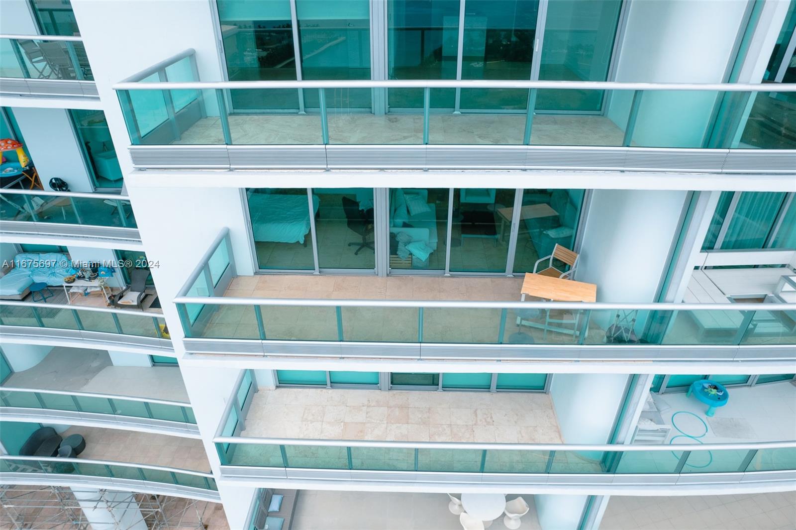 900 Biscayne Blvd #2304, Miami FL 33132